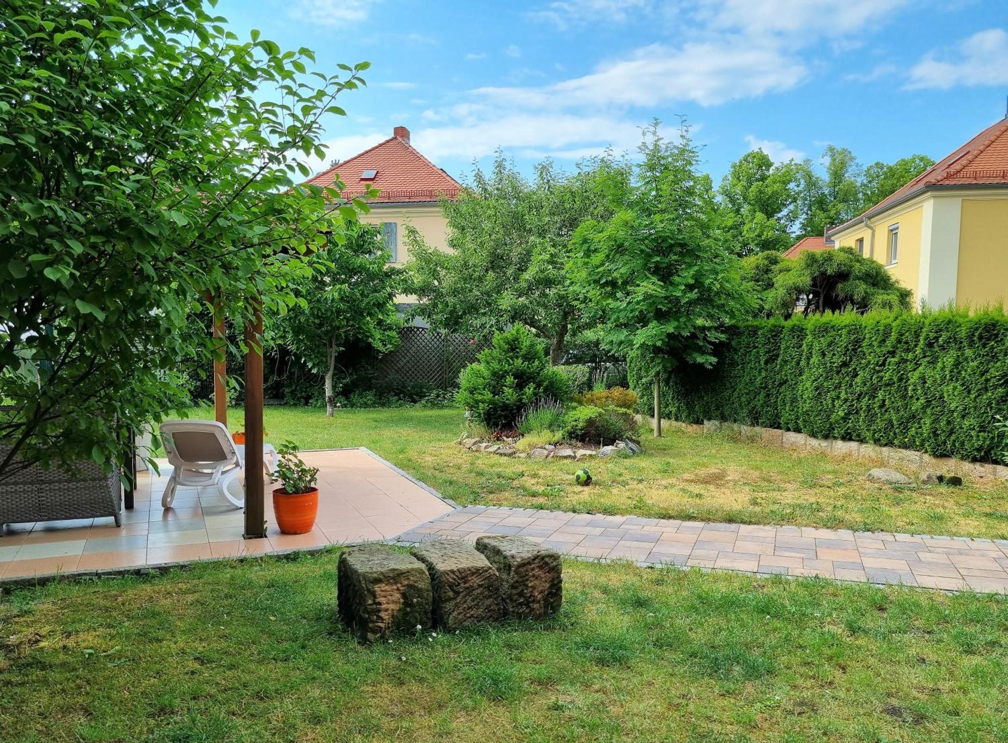 Apartment Bayreuth, Grosse Ferienwohnung Im Haus Mit Kunst, 3 Schlafzimmer, Kueche, Parkplatz Exterior photo